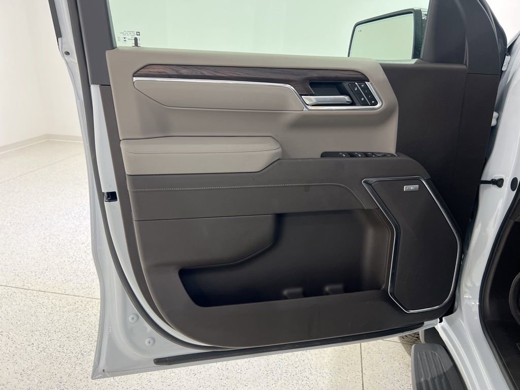 Used 2026 GMC Sierra 1500 SLT w/ SLT Premium Plus Package image 21