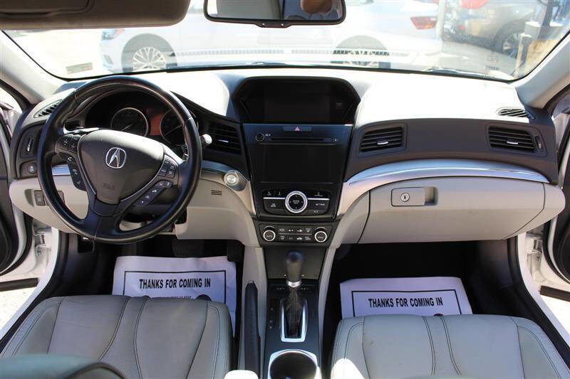 Used 2020 Acura ILX image 13
