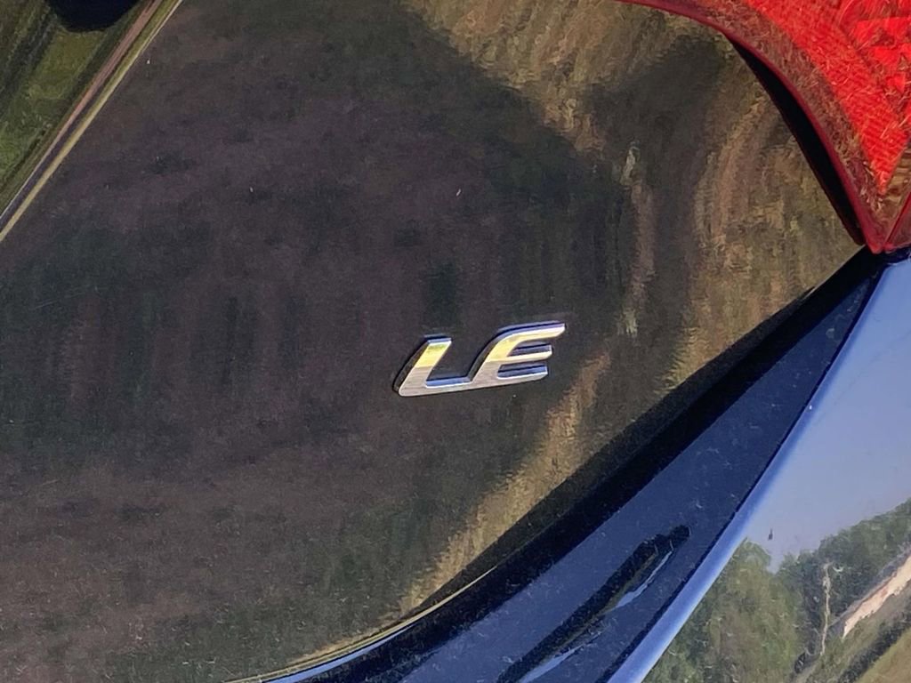 Used 2019 Toyota Corolla LE FWD image 10