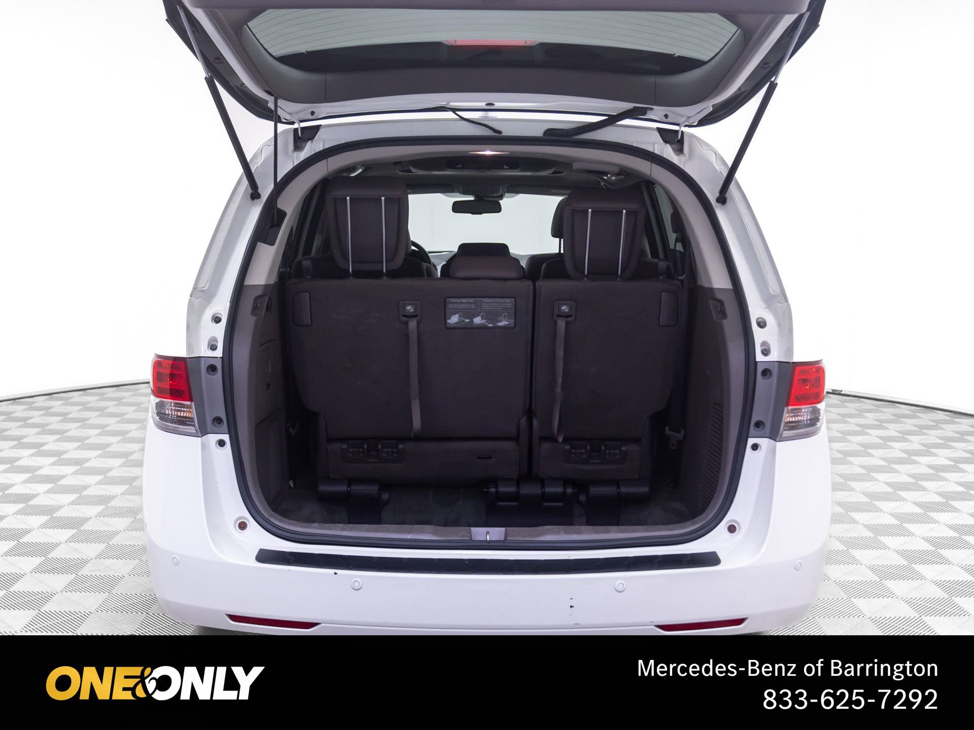 Used 2016 Honda Odyssey Touring Elite image 32