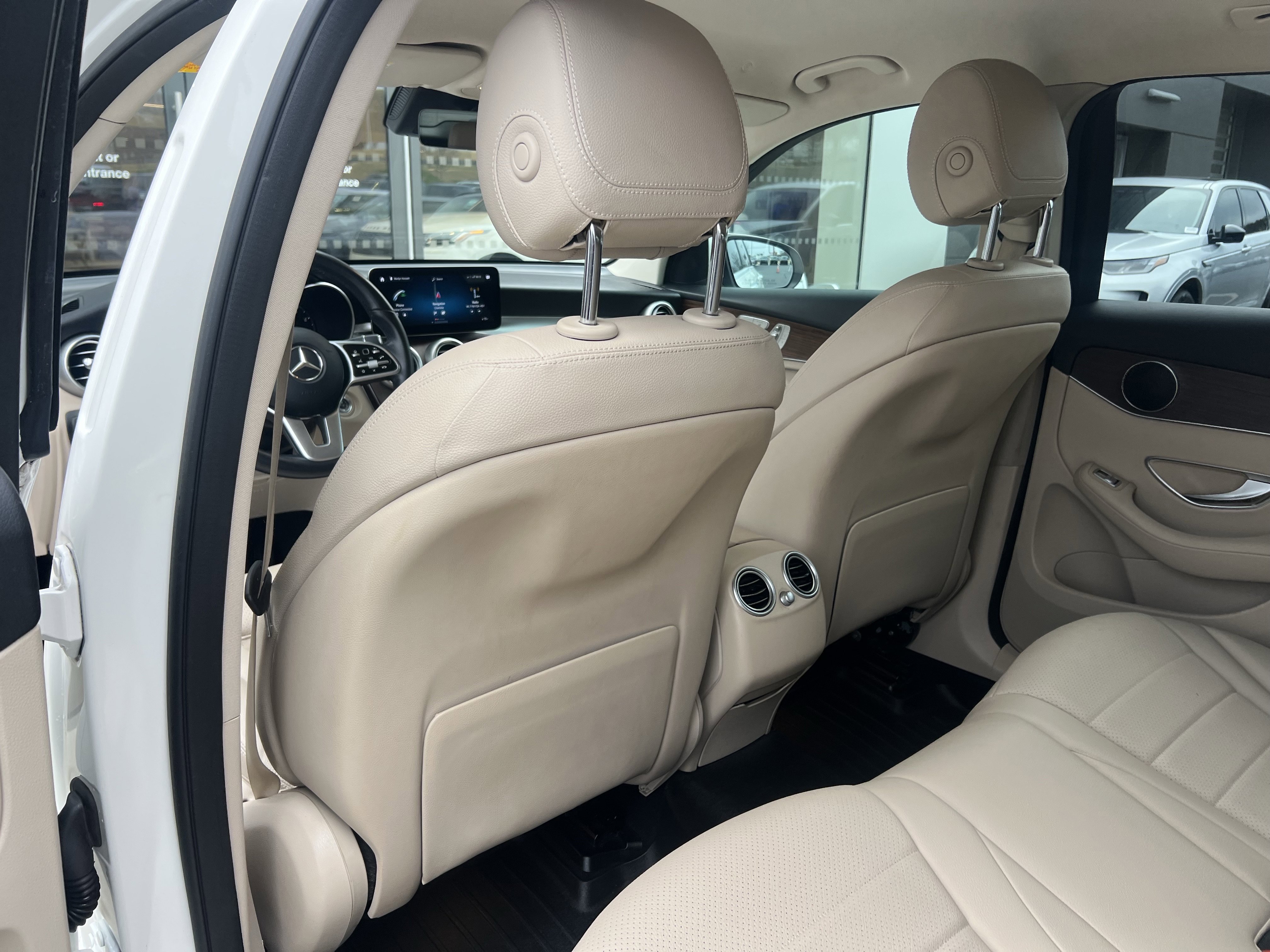 Used 2022 Mercedes-Benz GLC 300 image 32