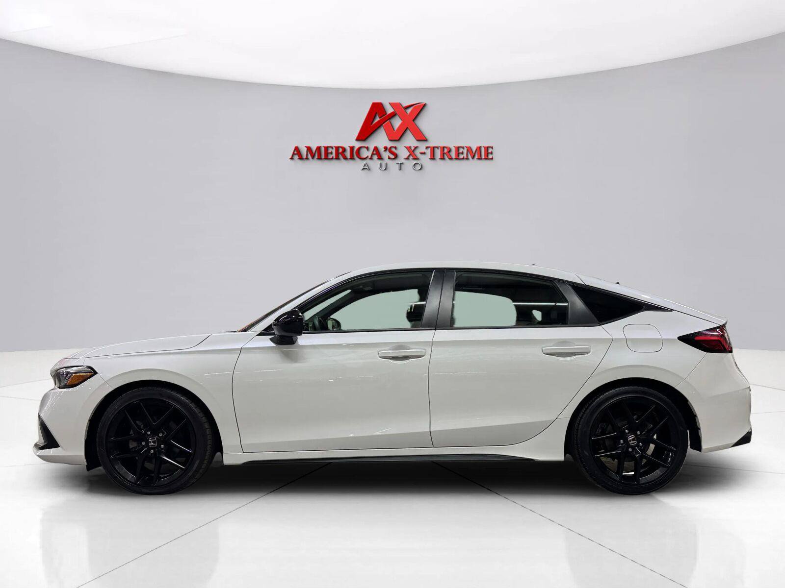 Used 2024 Honda Civic Sport image 4