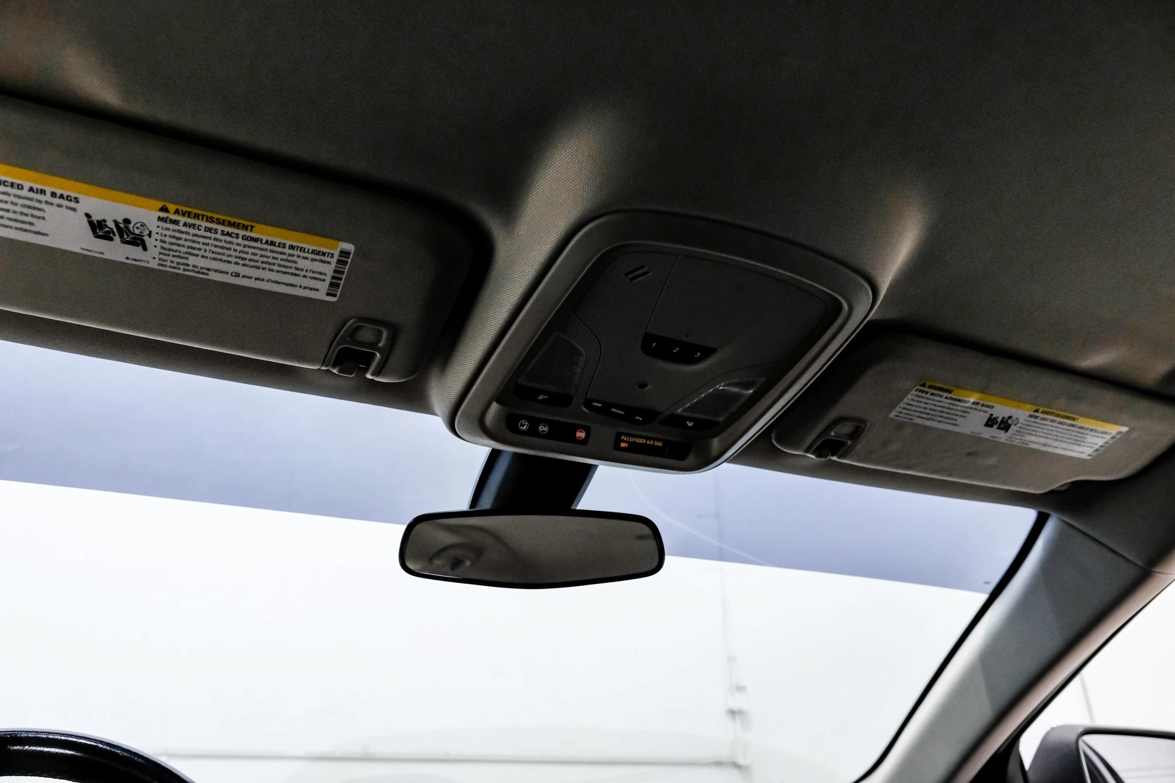 Used 2018 Chevrolet Impala Premier FWD image 37