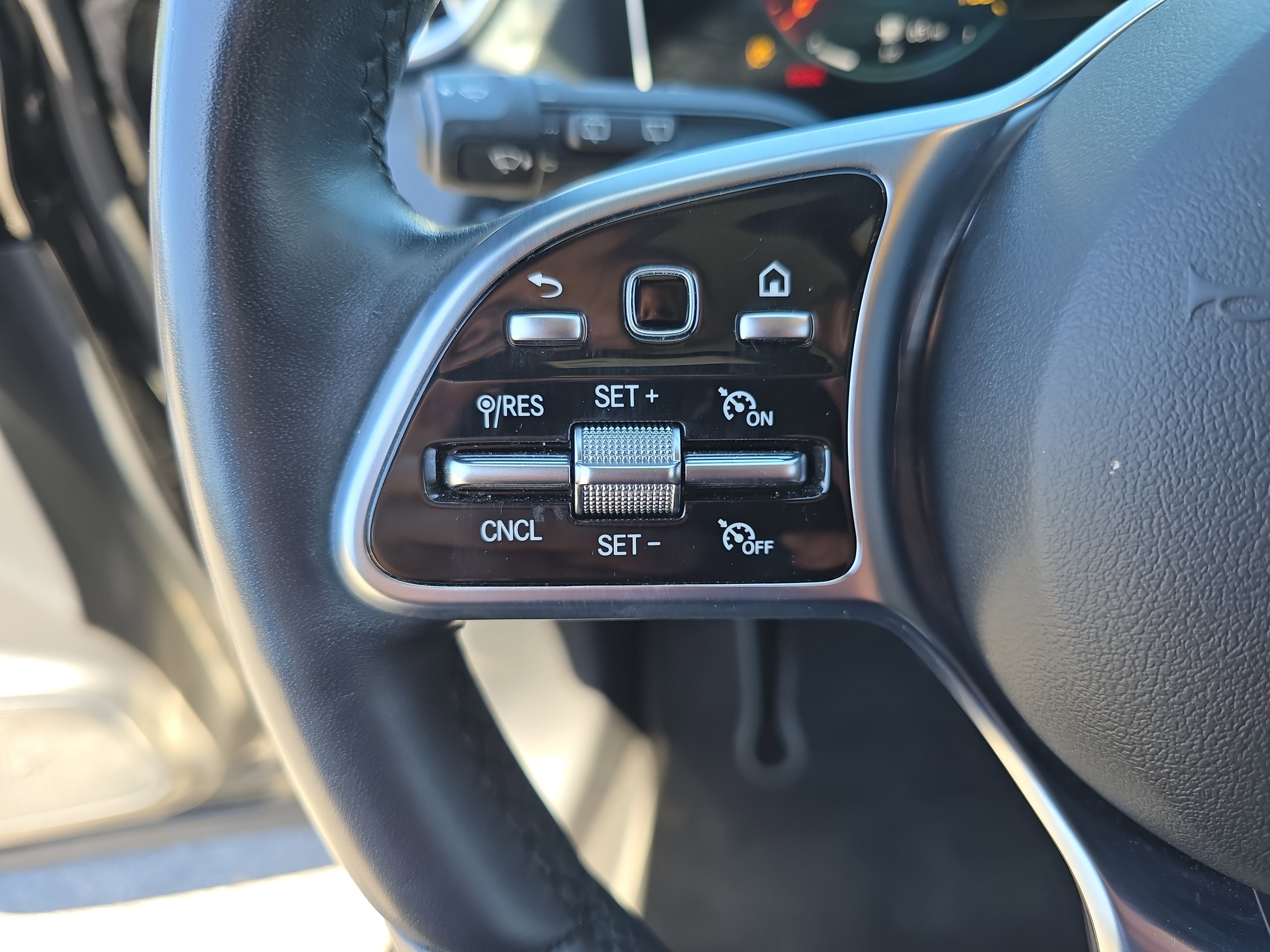 Used 2021 Mercedes-Benz GLA 250 4MATIC image 17