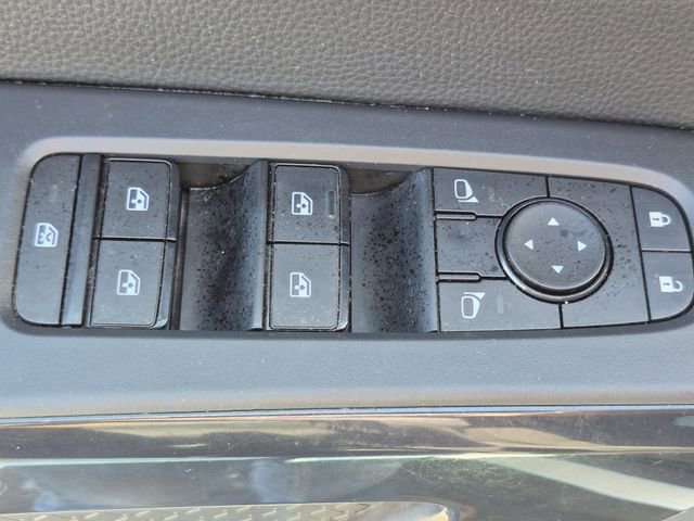 Used 2025 Nissan Pathfinder SV AWD/4WD image 9