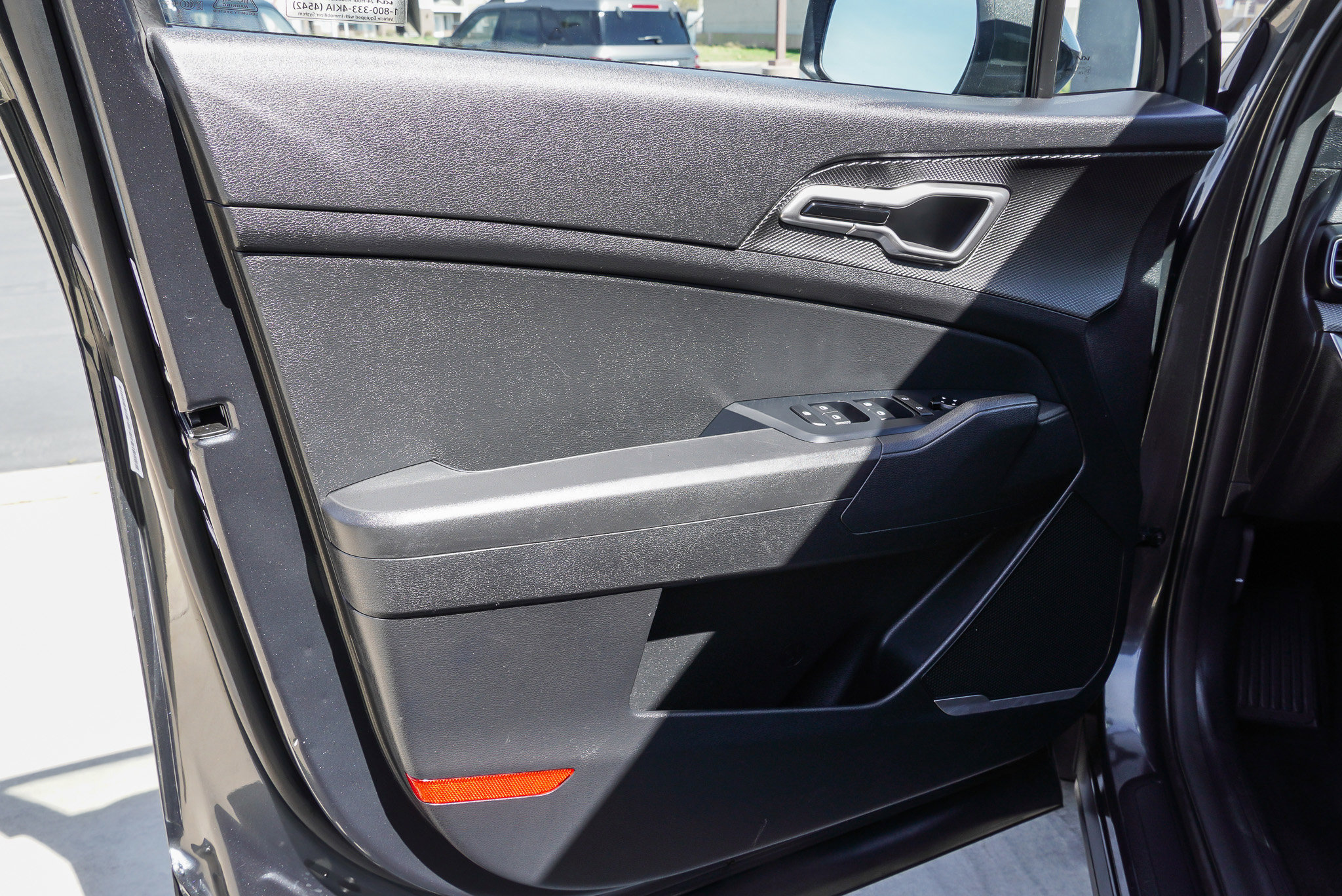 Used 2025 Kia Sportage LX image 20