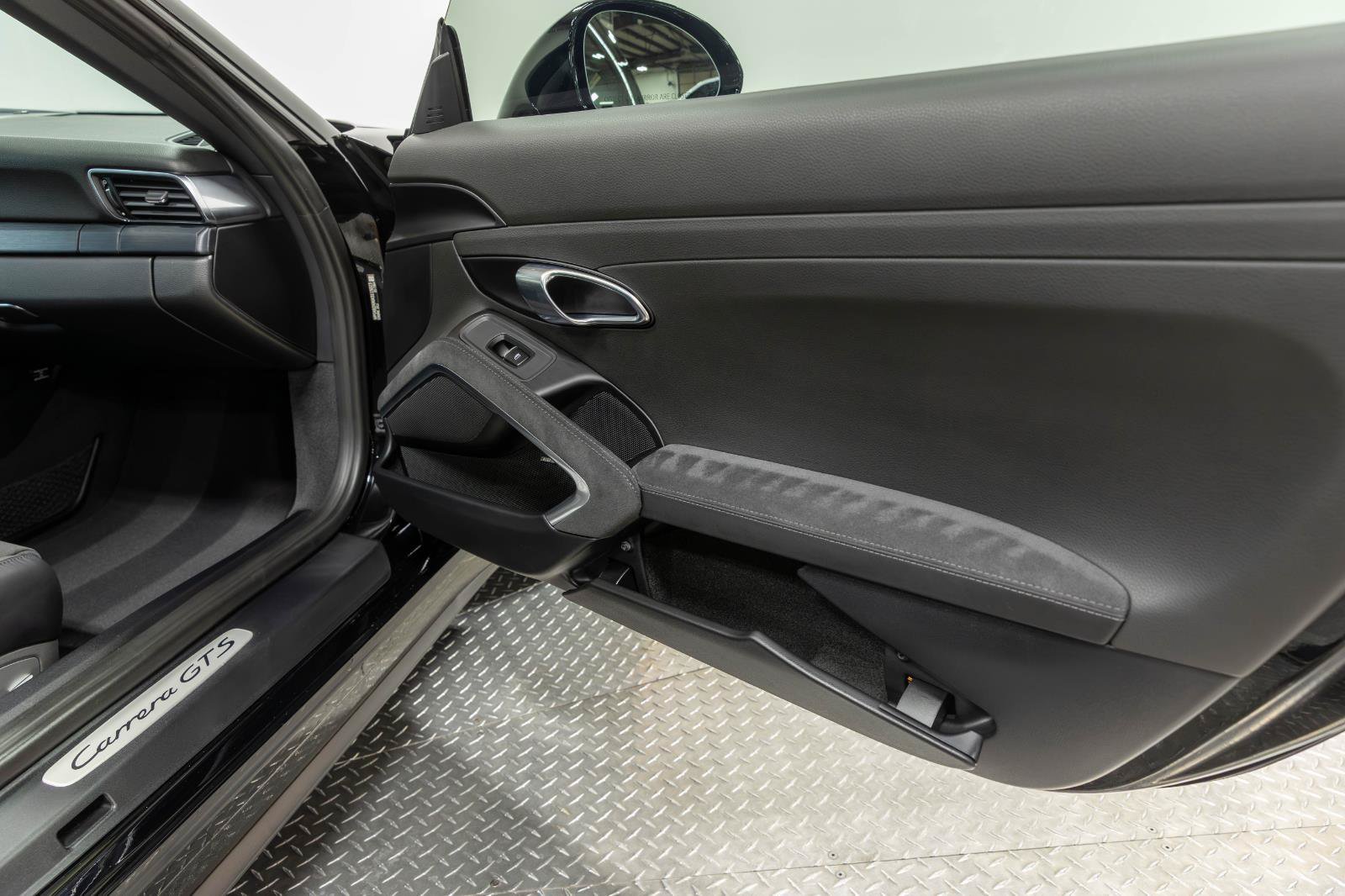 Used 2019 Porsche 911 Carrera GTS RWD image 77