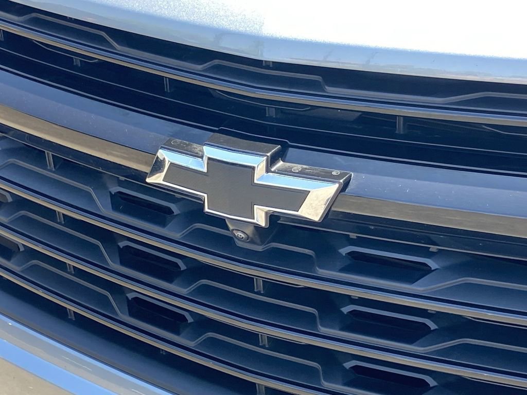 Used 2024 Chevrolet Traverse LS w/ Midnight/Sport Edition FWD image 27