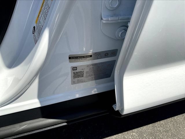 New 2026 Chevrolet Traverse LT w/ Driver Confidence Package FWD image 10