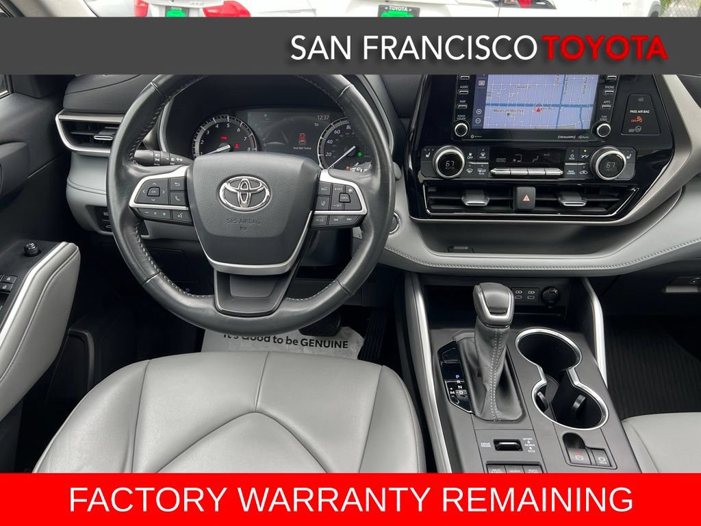 Used 2022 Toyota Highlander XLE AWD/4WD image 31