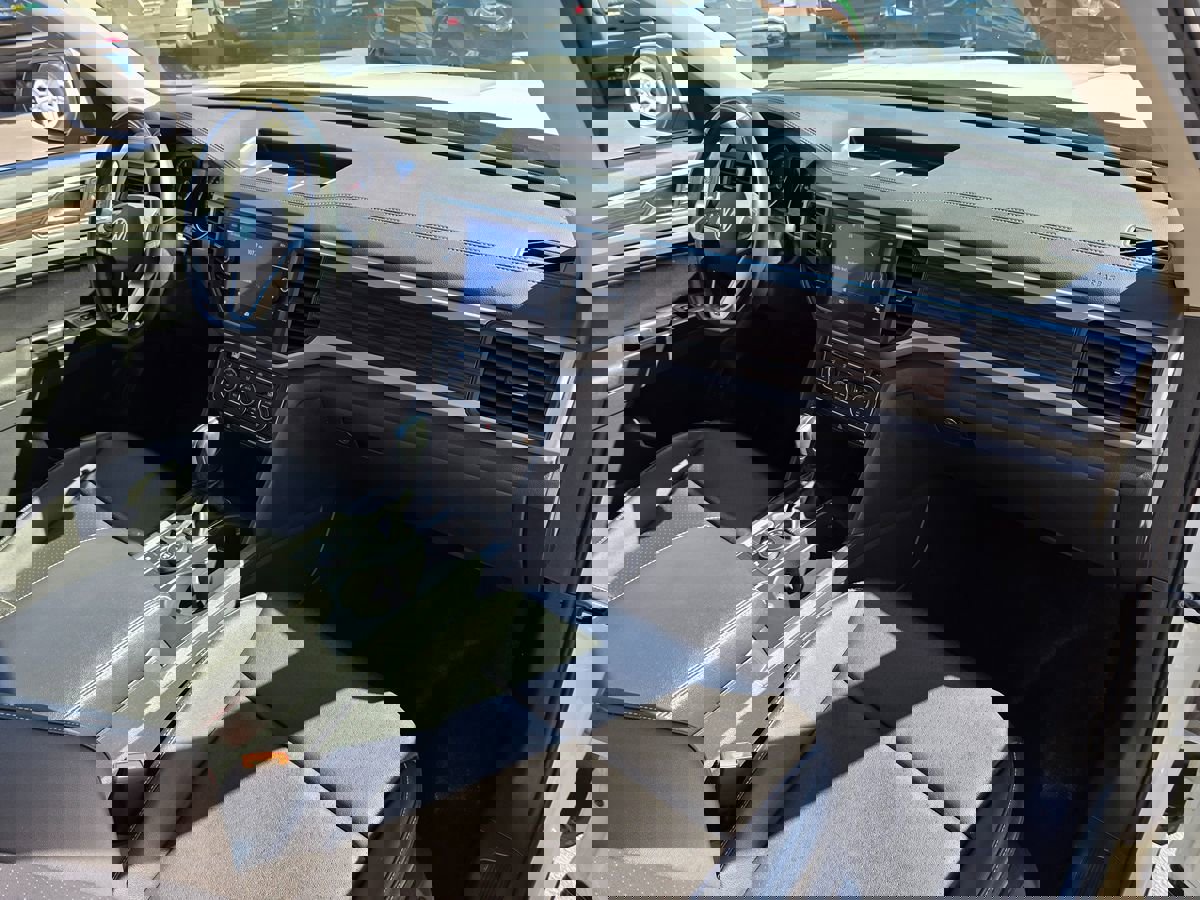 Used 2021 Volkswagen Atlas SE image 9