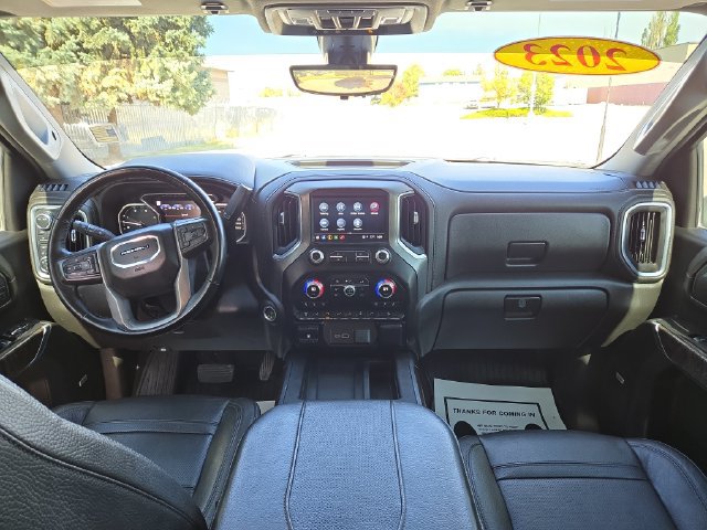 Used 2023 GMC Sierra 3500 Denali w/ Denali Ultimate Package AWD/4WD image 3