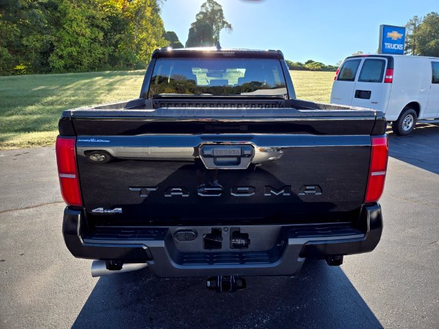 Used 2026 Toyota Tacoma SR5 AWD/4WD image 7