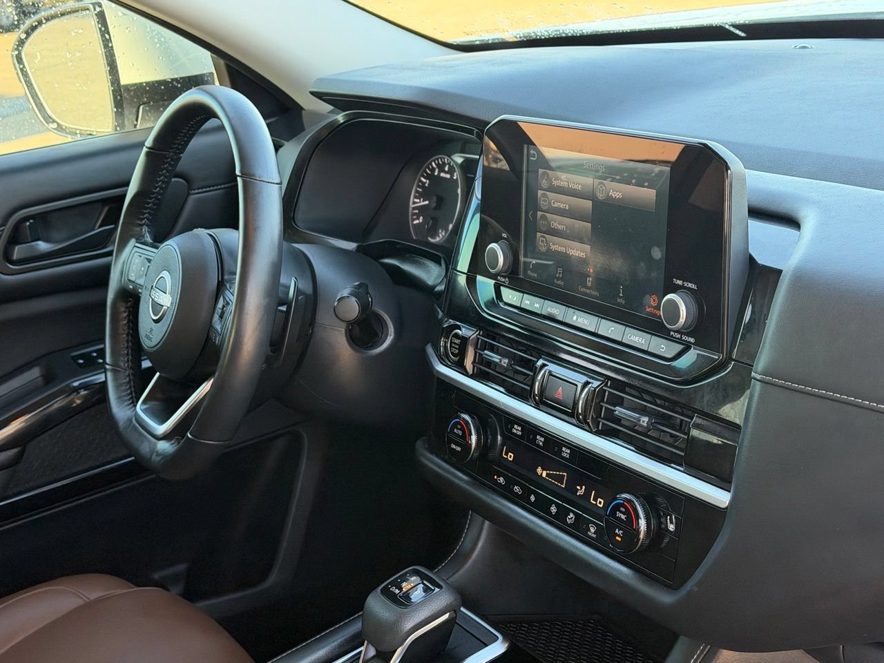 Certified 2024 Nissan Pathfinder SV FWD image 41