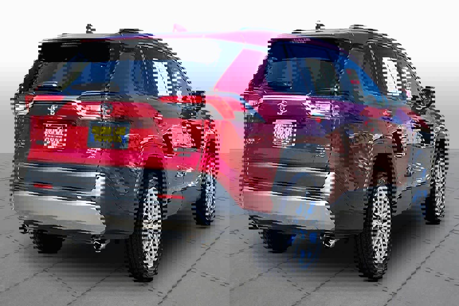 Used 2025 Toyota RAV4 Limited w/ Advanced Technology Package AWD/4WD image 12