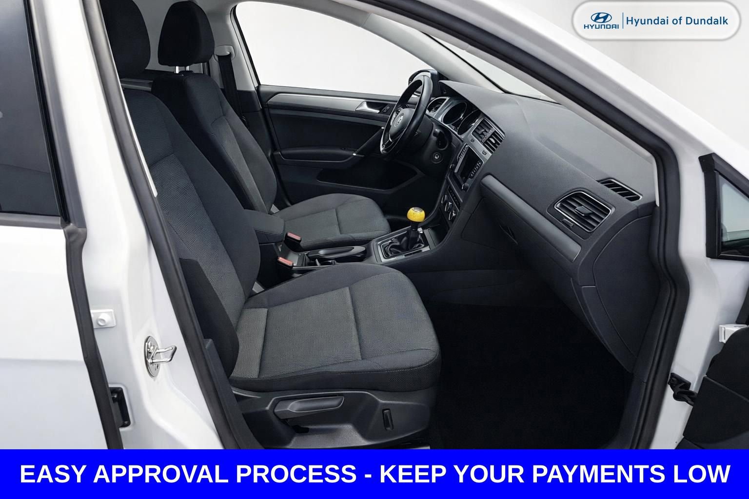 Used 2017 Volkswagen Golf S image 13