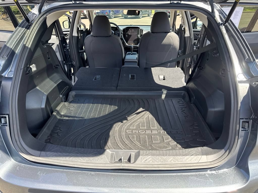 Used 2025 Subaru Crosstrek 2.5i Premium AWD/4WD image 16