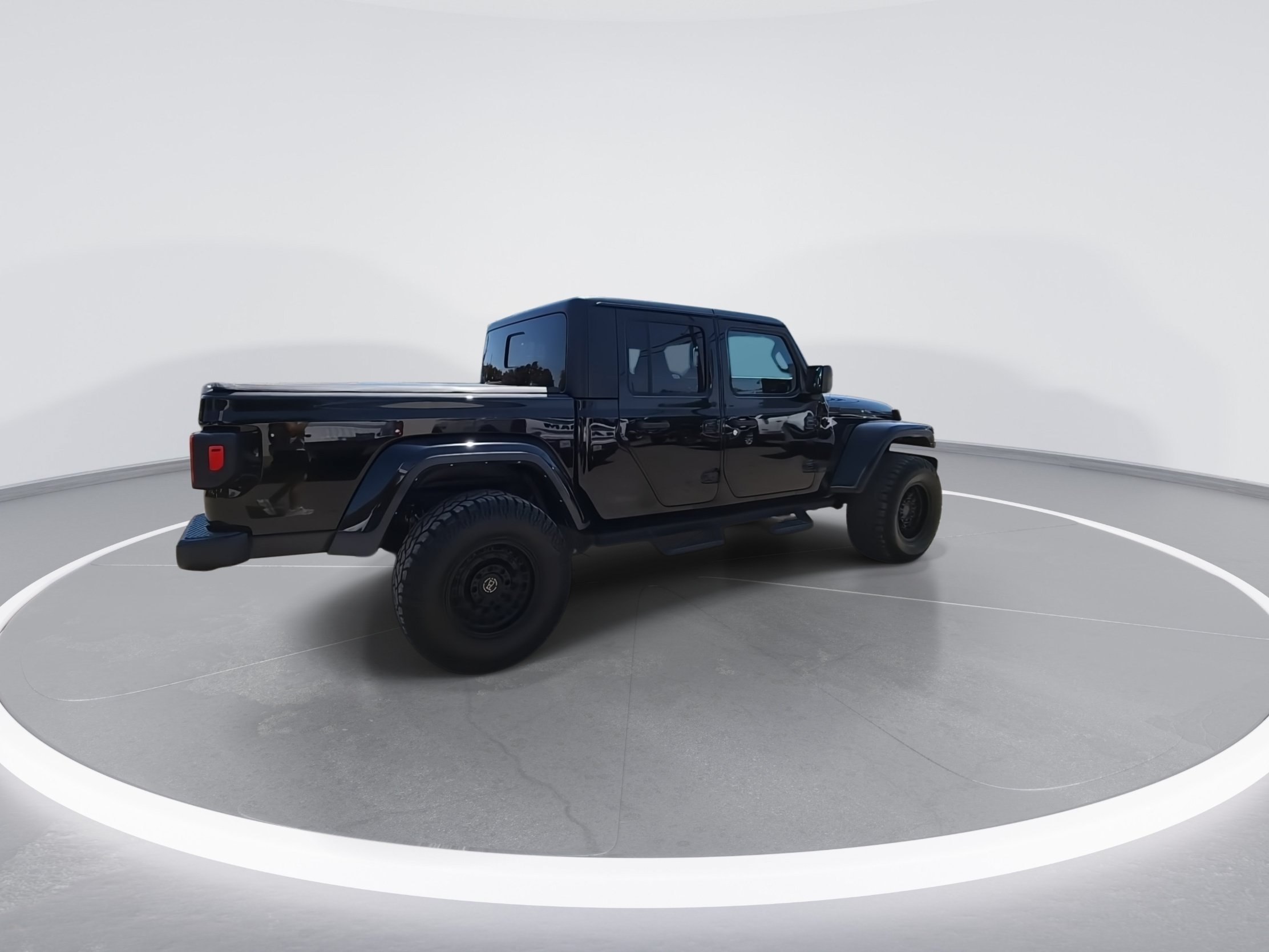 Used 2022 Jeep Gladiator Sport AWD/4WD image 5