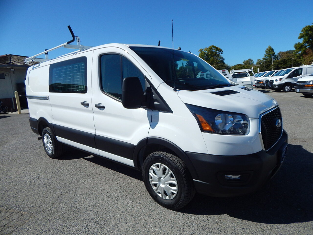 Used 2025 Ford Transit 250 Low Roof w/ Exterior Upgrade Package RWD image 10