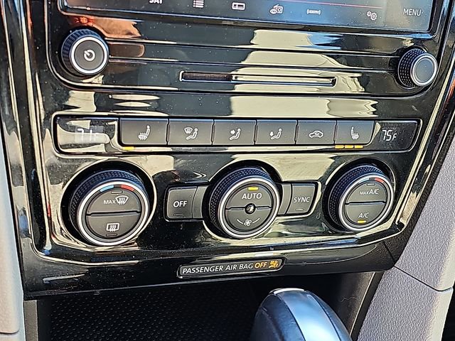 Used 2022 Volkswagen Passat 2.0T SE image 17