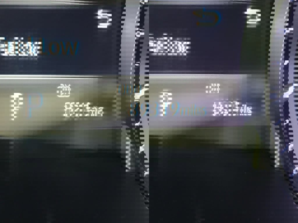 Used 2022 Toyota Highlander XLE image 16