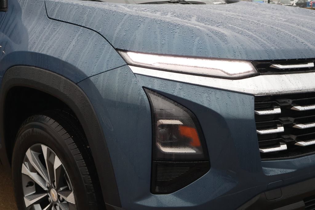 New 2026 Chevrolet Equinox LT w/ Convenience Package II image 3