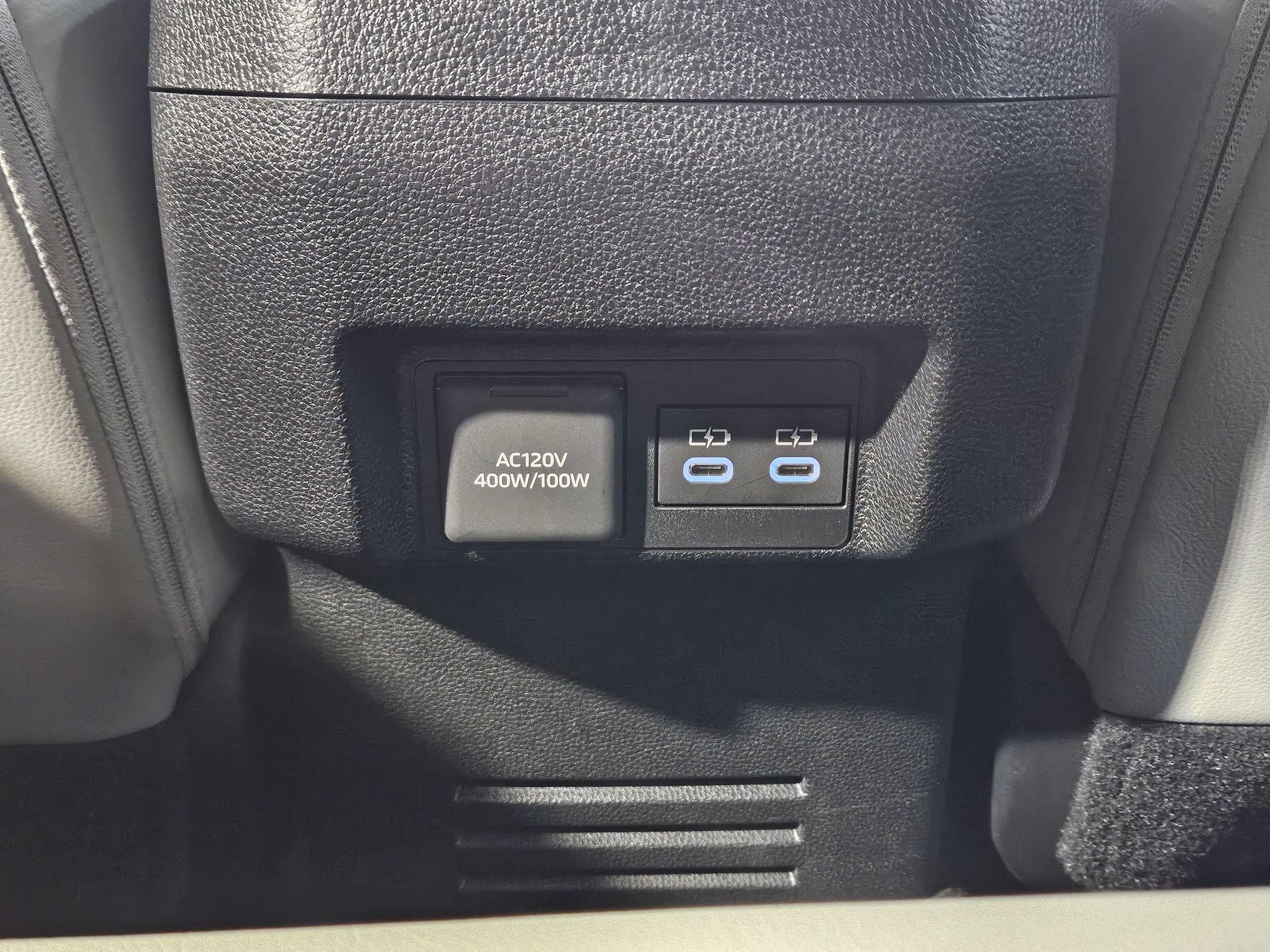 Certified 2025 Toyota Tacoma Limited AWD/4WD image 28