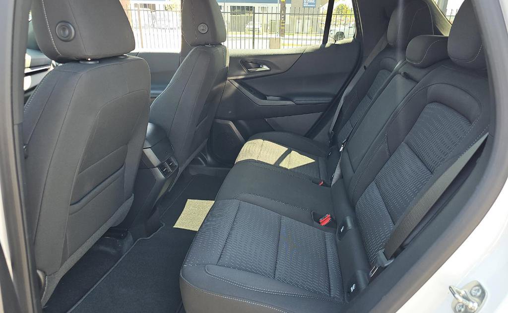 Used 2025 Chevrolet Equinox LT image 13