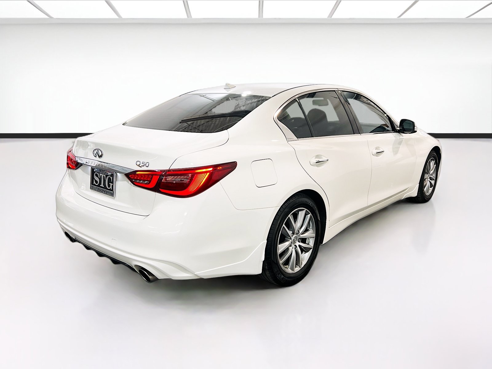 Used 2021 INFINITI Q50 Pure w/ Cargo Package RWD image 4