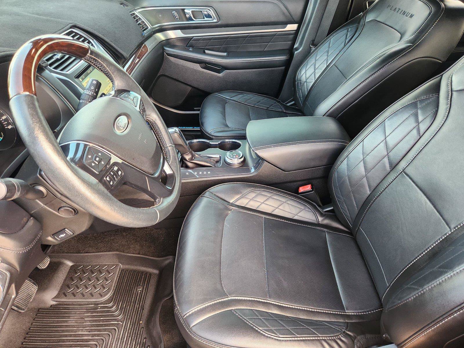 Used 2018 Ford Explorer Platinum AWD/4WD image 10