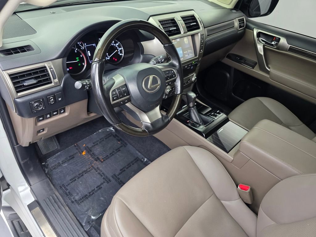 Used 2021 Lexus GX 460 Premium w/ Premium Package AWD/4WD image 11