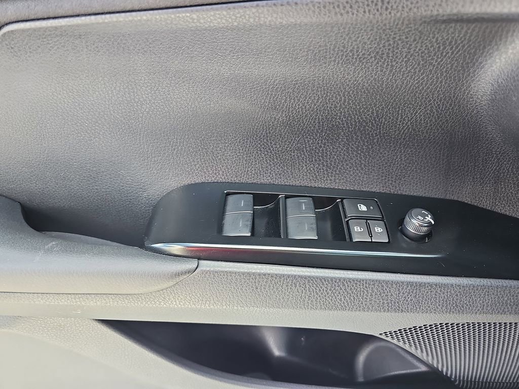 Used 2026 Toyota Camry LE FWD image 33