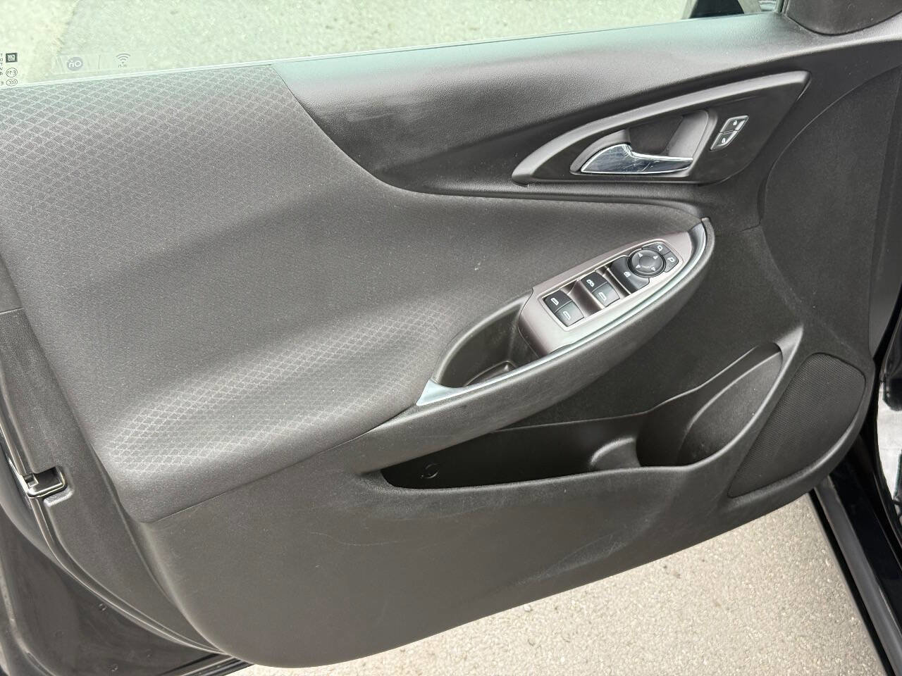 Used 2020 Chevrolet Malibu LT image 11