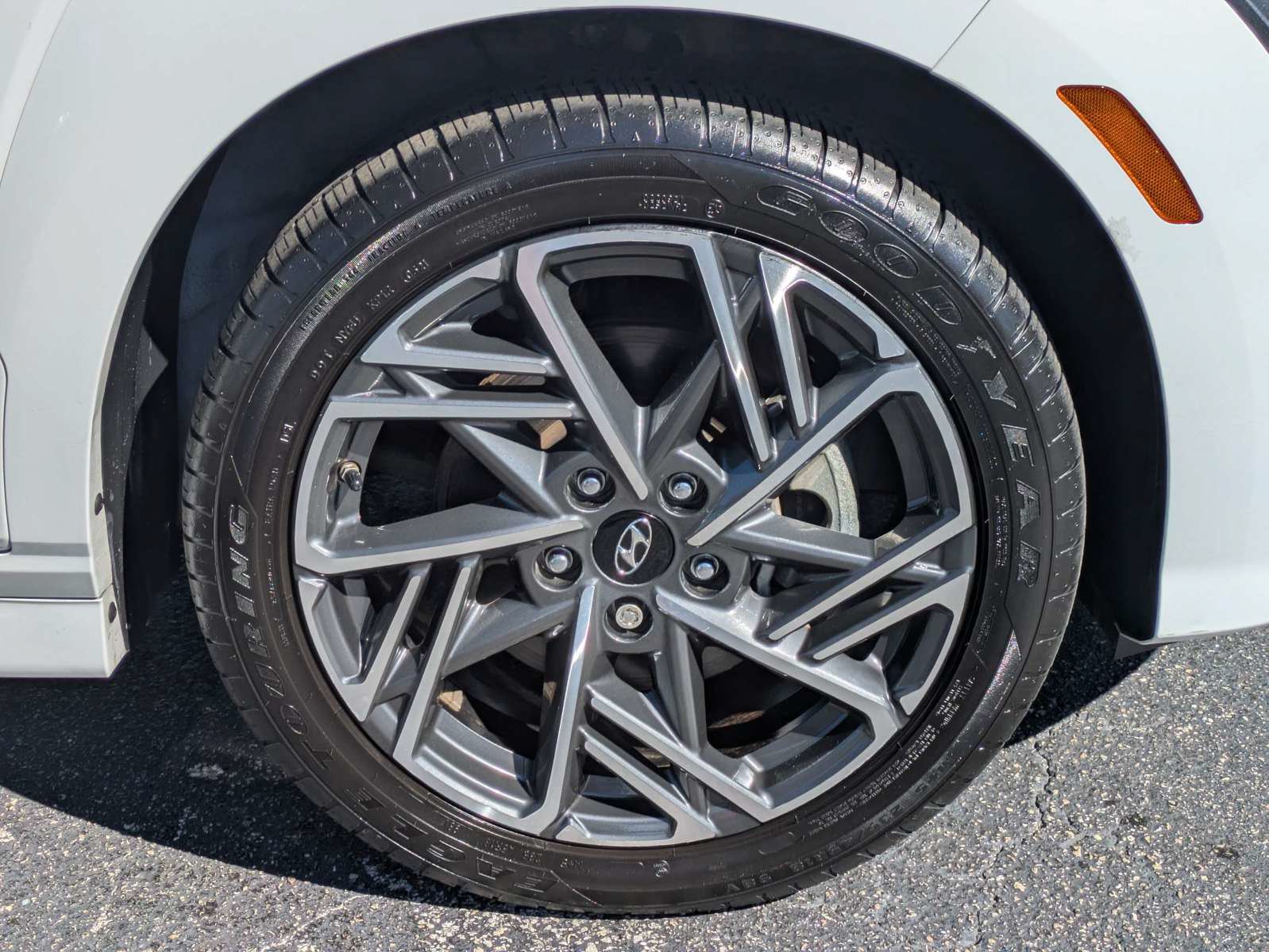 Used 2022 Hyundai Kona N Line w/ Tech Package FWD image 9