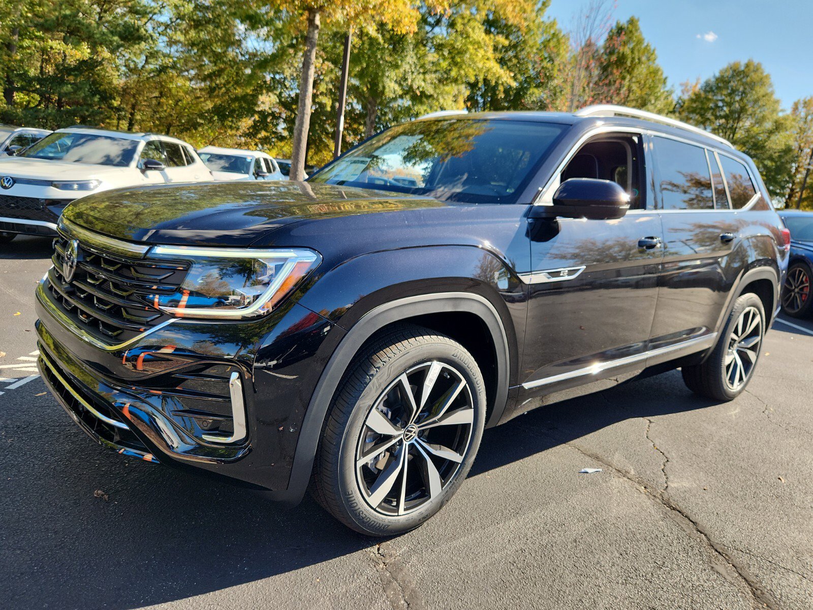 New 2026 Volkswagen Atlas SEL Premium R-Line image 1