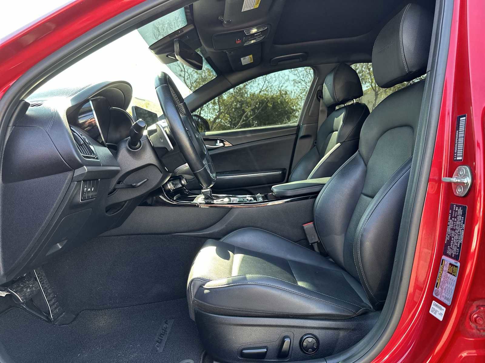 Used 2023 Kia Stinger GT-Line w/ Sun & Sound Package image 2