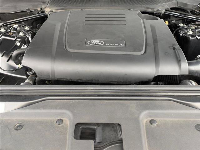 Certified 2025 Land Rover Discovery S image 26