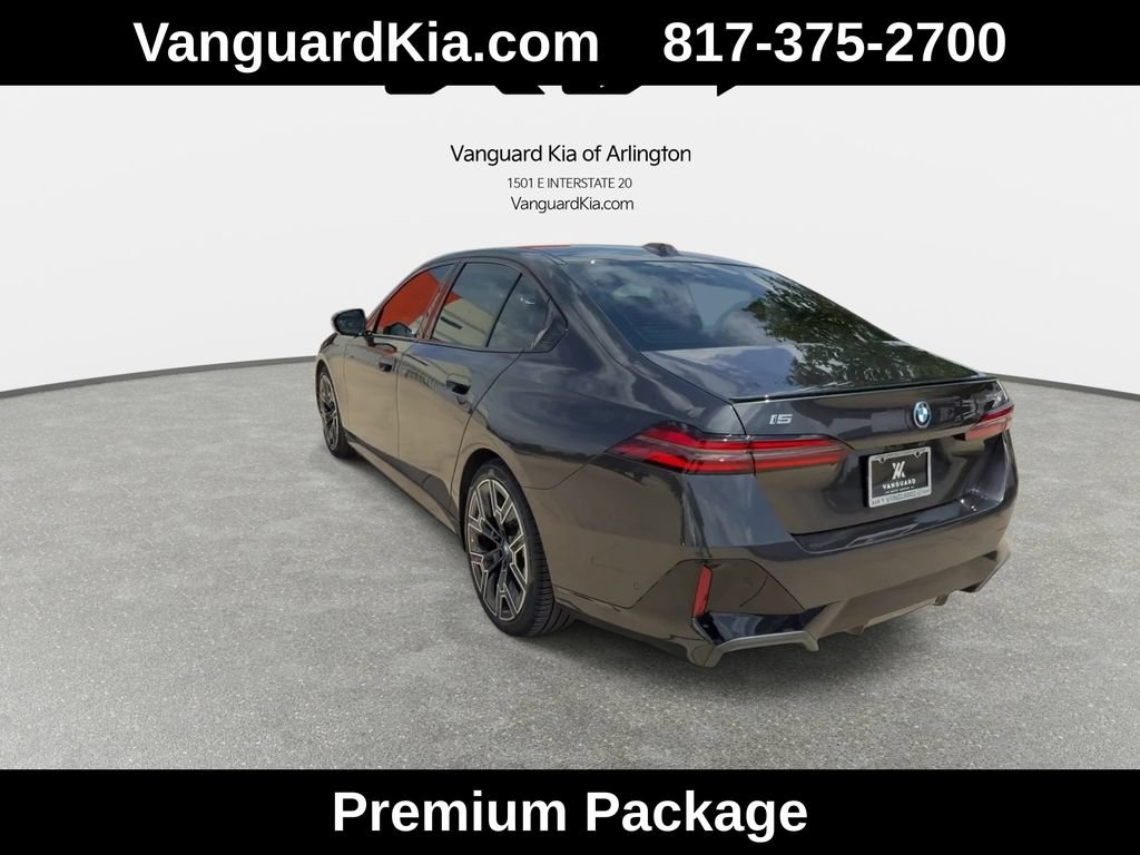 Used 2024 BMW i5 eDrive40i w/ M Sport Package RWD image 7