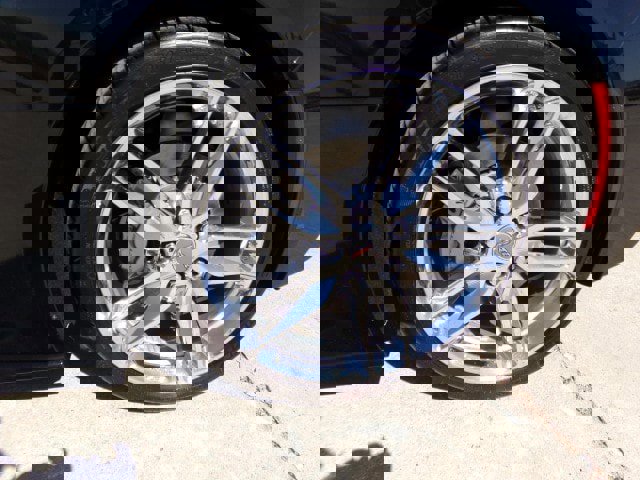 Used 2015 Chevrolet Corvette Stingray Coupe w/ ZF1 Appearance Package image 9