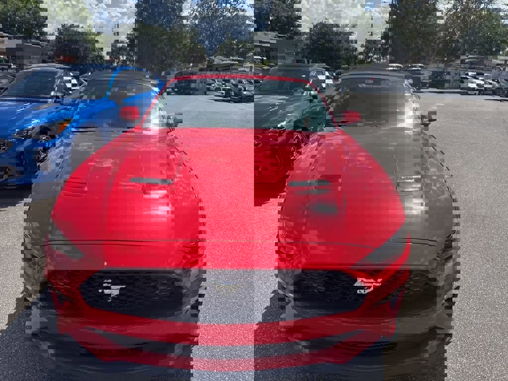 Used 2020 Ford Mustang Premium image 2