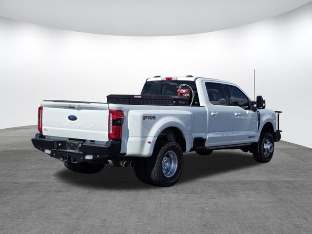 Used 2023 Ford F350 Lariat w/ Lariat Ultimate Package AWD/4WD image 4