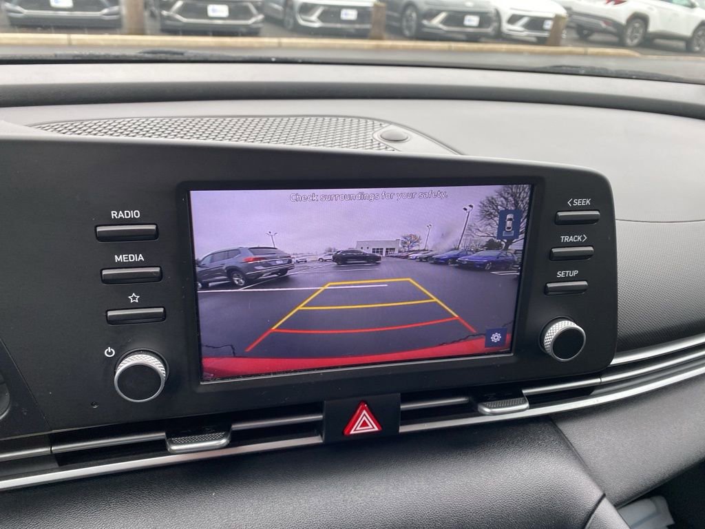 Certified 2021 Hyundai Elantra SE image 11