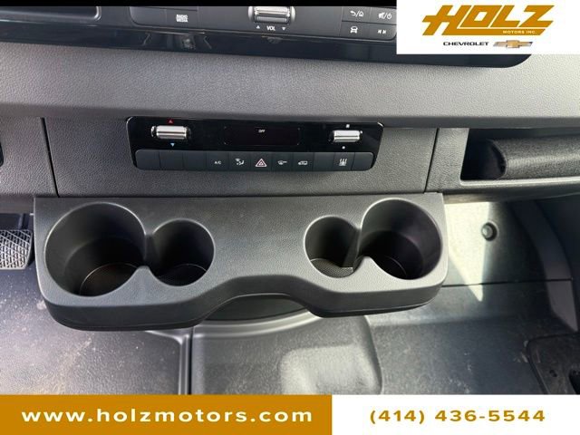 Used 2024 Mercedes-Benz eSprinter 170 Cargo image 15