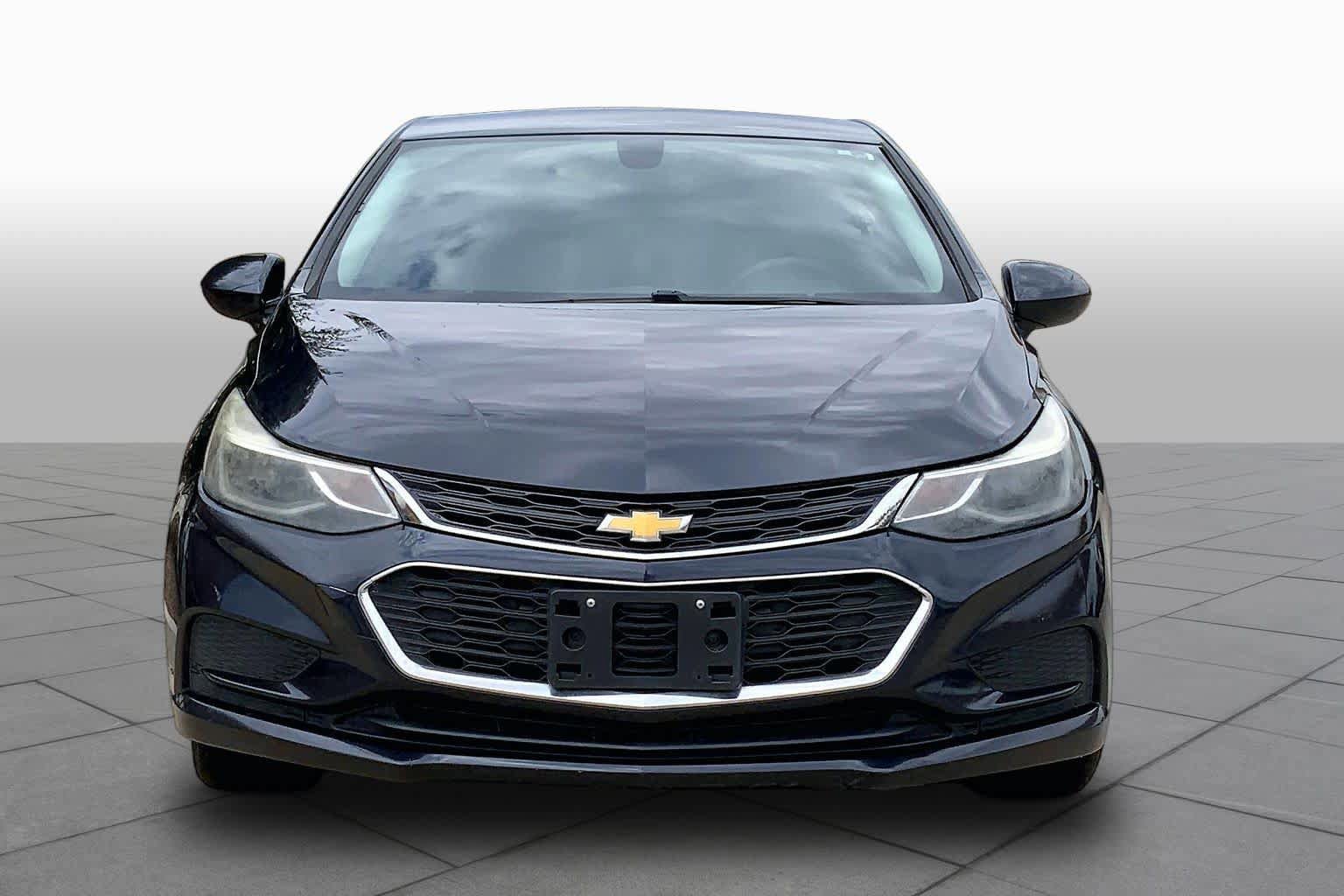 Used 2016 Chevrolet Cruze LT FWD image 4
