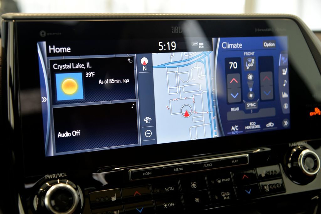 Used 2022 Toyota Highlander Platinum AWD/4WD image 19