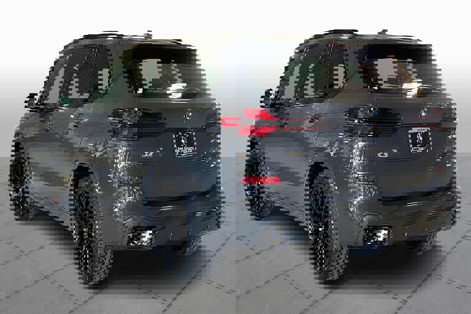 New 2026 BMW X5 sDrive40i image 12