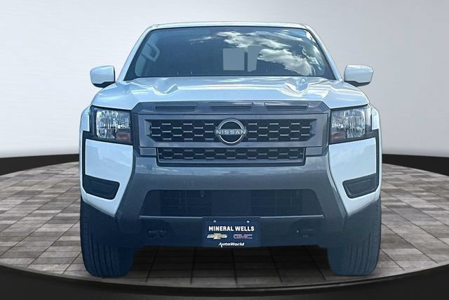 Used 2025 Nissan Frontier SV AWD/4WD image 2