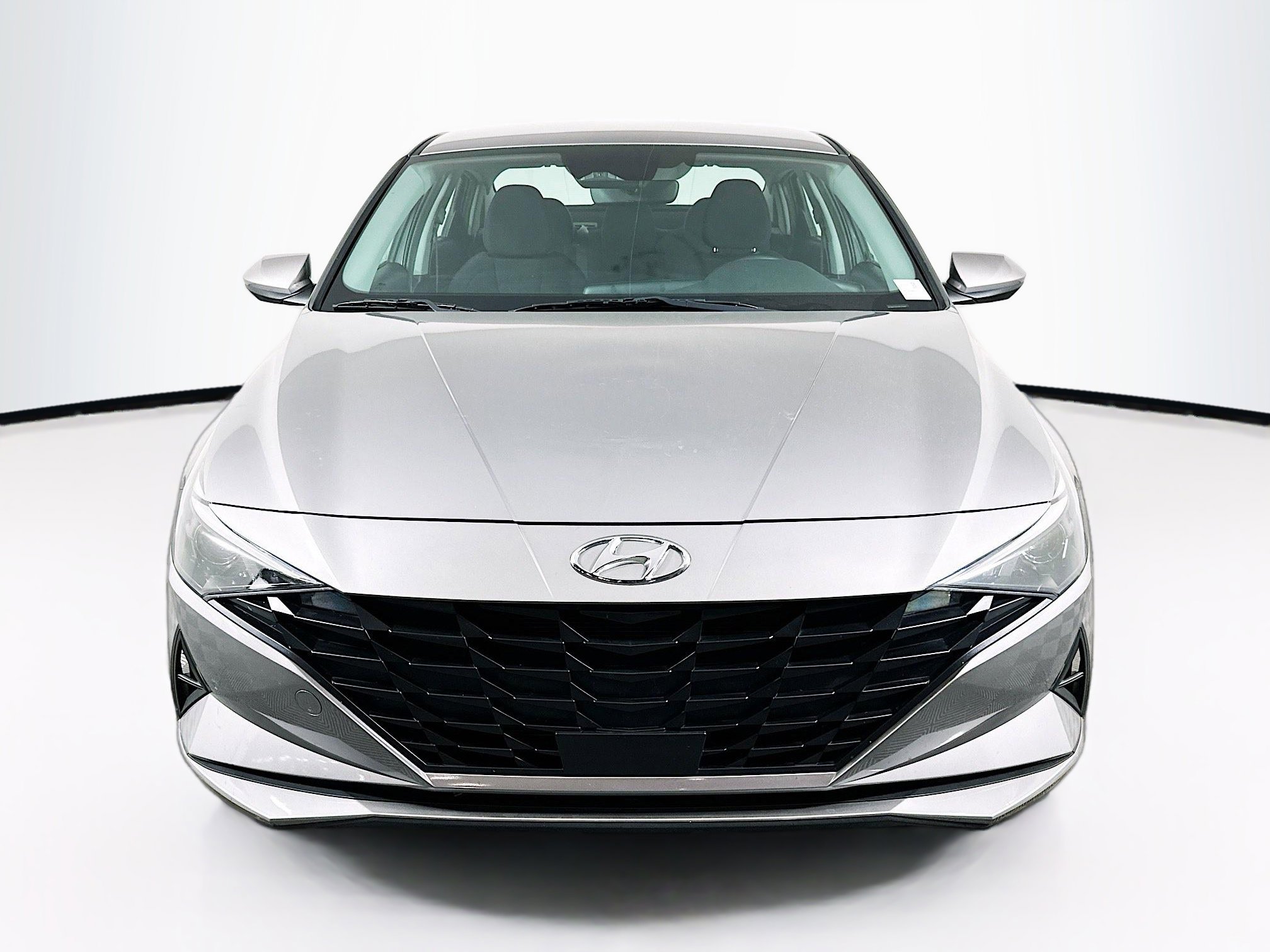 Used 2023 Hyundai Elantra SEL w/ Convenience Package FWD image 2