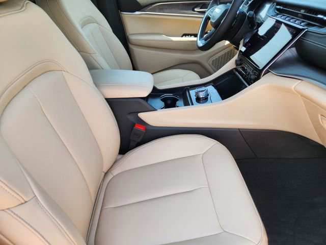 Certified 2025 Jeep Grand Cherokee L Limited image 14