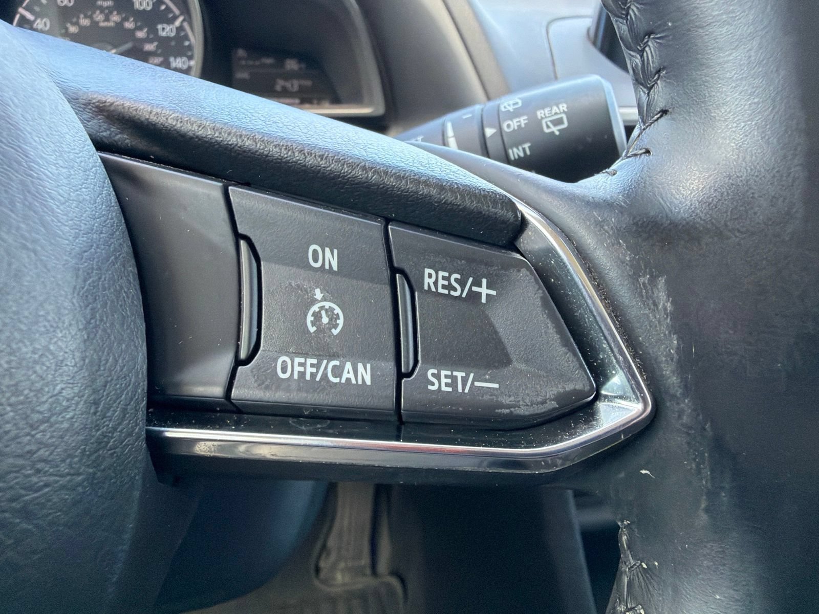 Used 2018 MAZDA MAZDA3 Touring FWD image 21